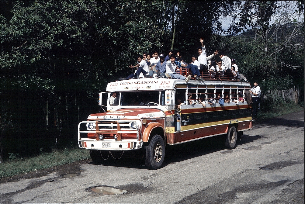 Bus in San Augustin - Kolumbien